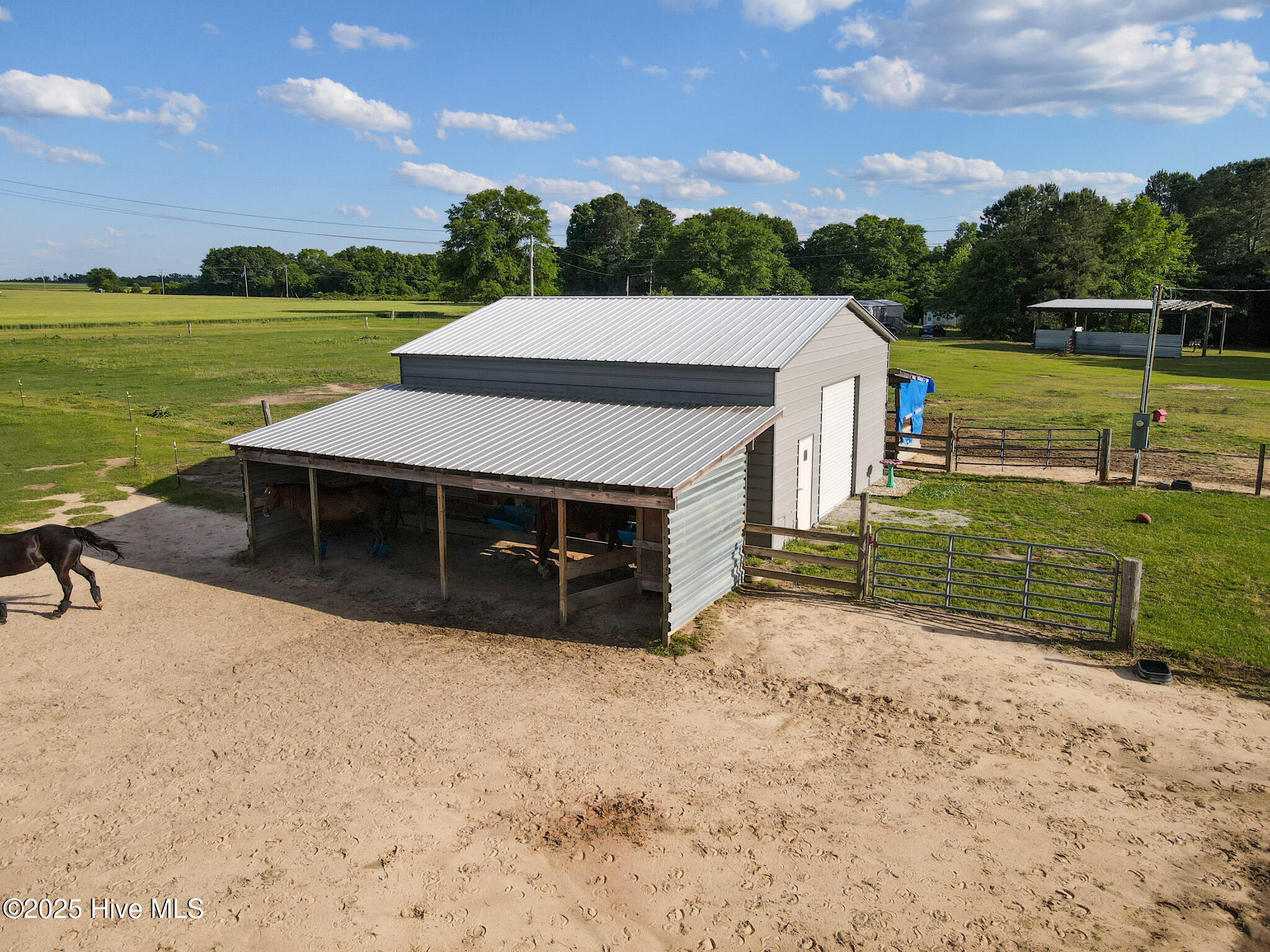 139 Horseshoe Road Rockingham, NC 28379 - Photo 5 of 42 IMG_3079