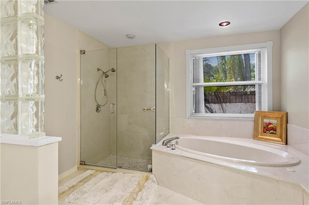 1806 Princess Court Naples, FL 34110 - Photo 14 of 29