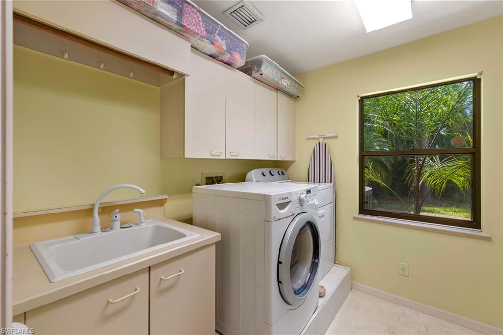 1806 Princess Court Naples, FL 34110 - Photo 20 of 29