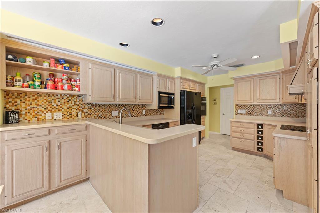 1806 Princess Court Naples, FL 34110 - Photo 7 of 29