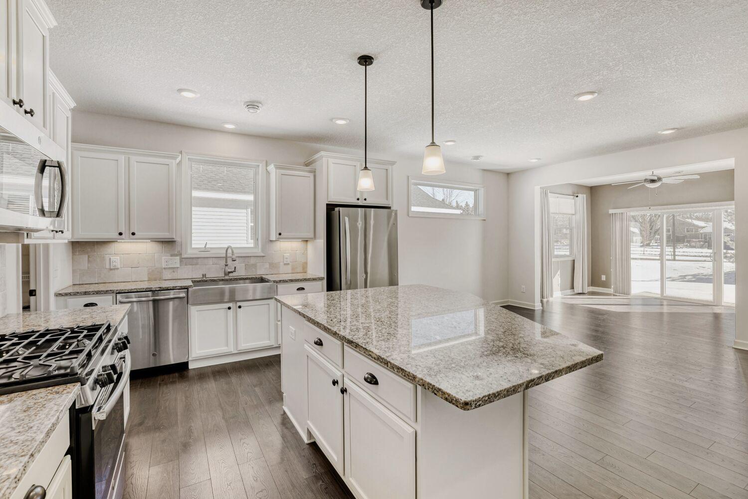 8301 63rd Street South Cottage Grove, MN 55016 - Photo 6 of 32