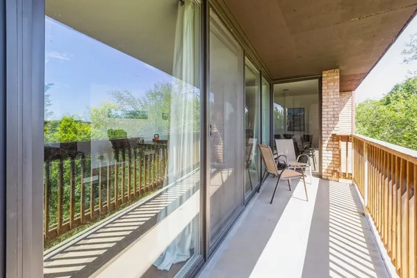 $375,000 | 5600 Hillcrest Lane, Unit 1303K, Lisle, IL 60532