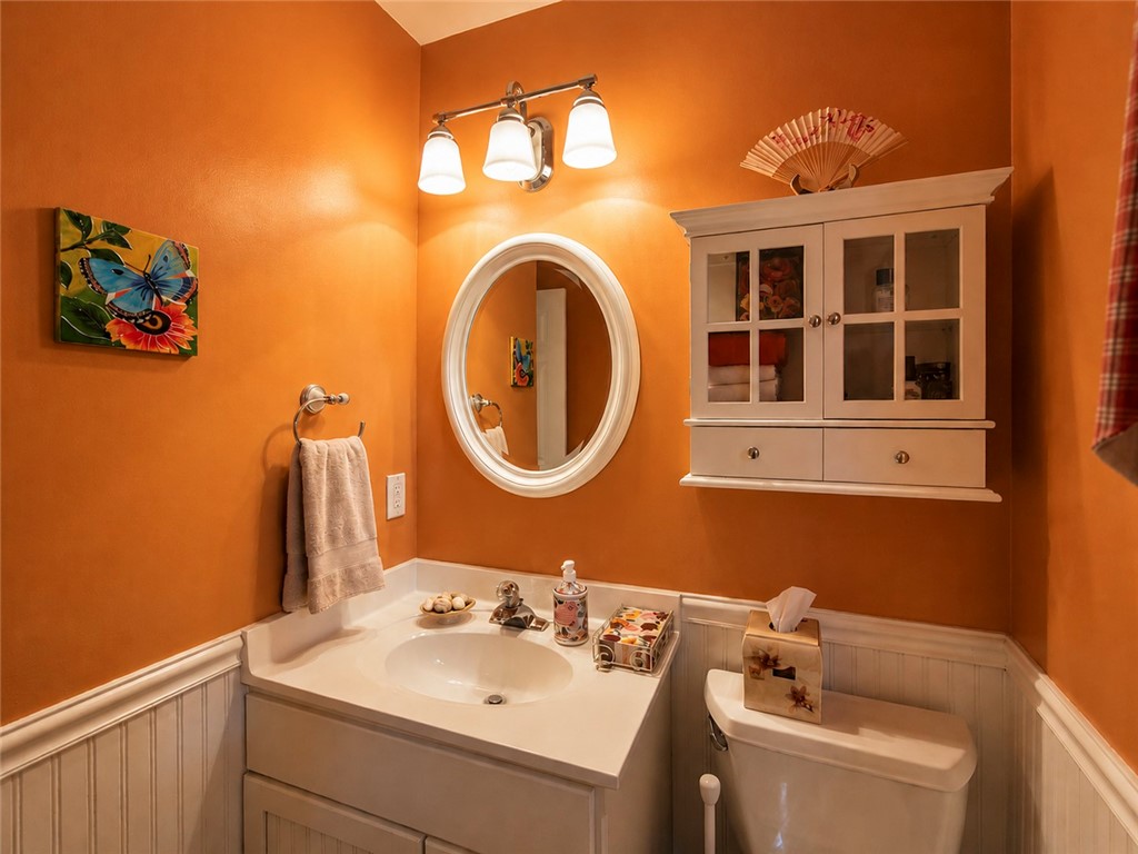 76 Bromley Road Pittsford, NY 14534 - Photo 27 of 50