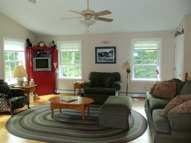 971 North River Road Greene, ME 04236 - Photo 11 of 35 Living Room.