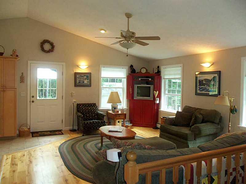 971 North River Road Greene, ME 04236 - Photo 13 of 35 Living Room.