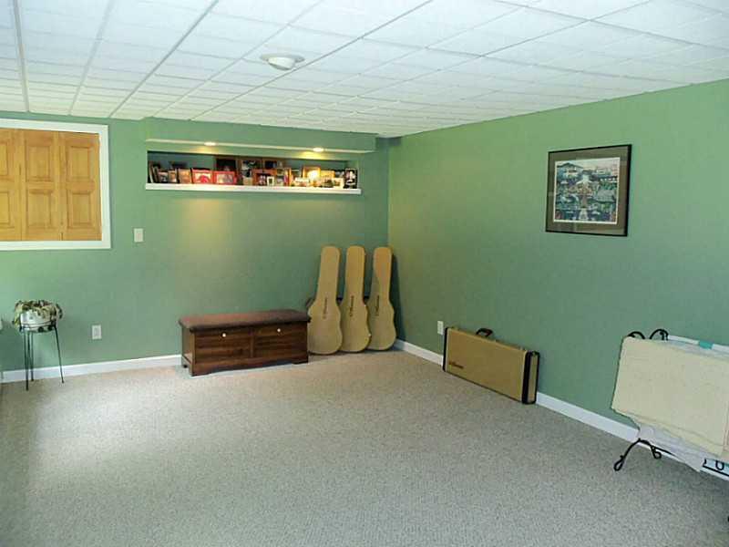 971 North River Road Greene, ME 04236 - Photo 27 of 35 Den/Family/Great Room.