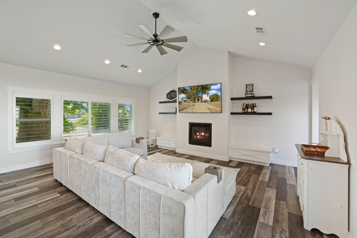 21379 Mann Road Acampo, CA 95220 - Photo 15 of 69 Gallery Image 15