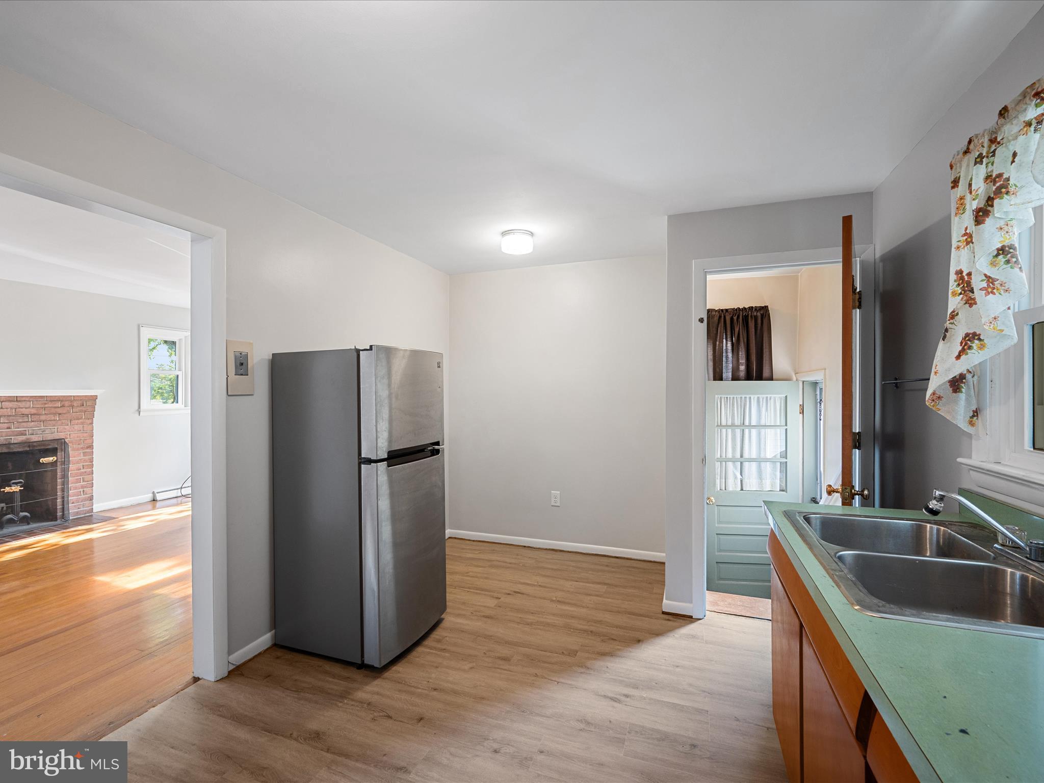 1309 Commerce Street Winchester, VA 22601 - Photo 10 of 26 Kitchen