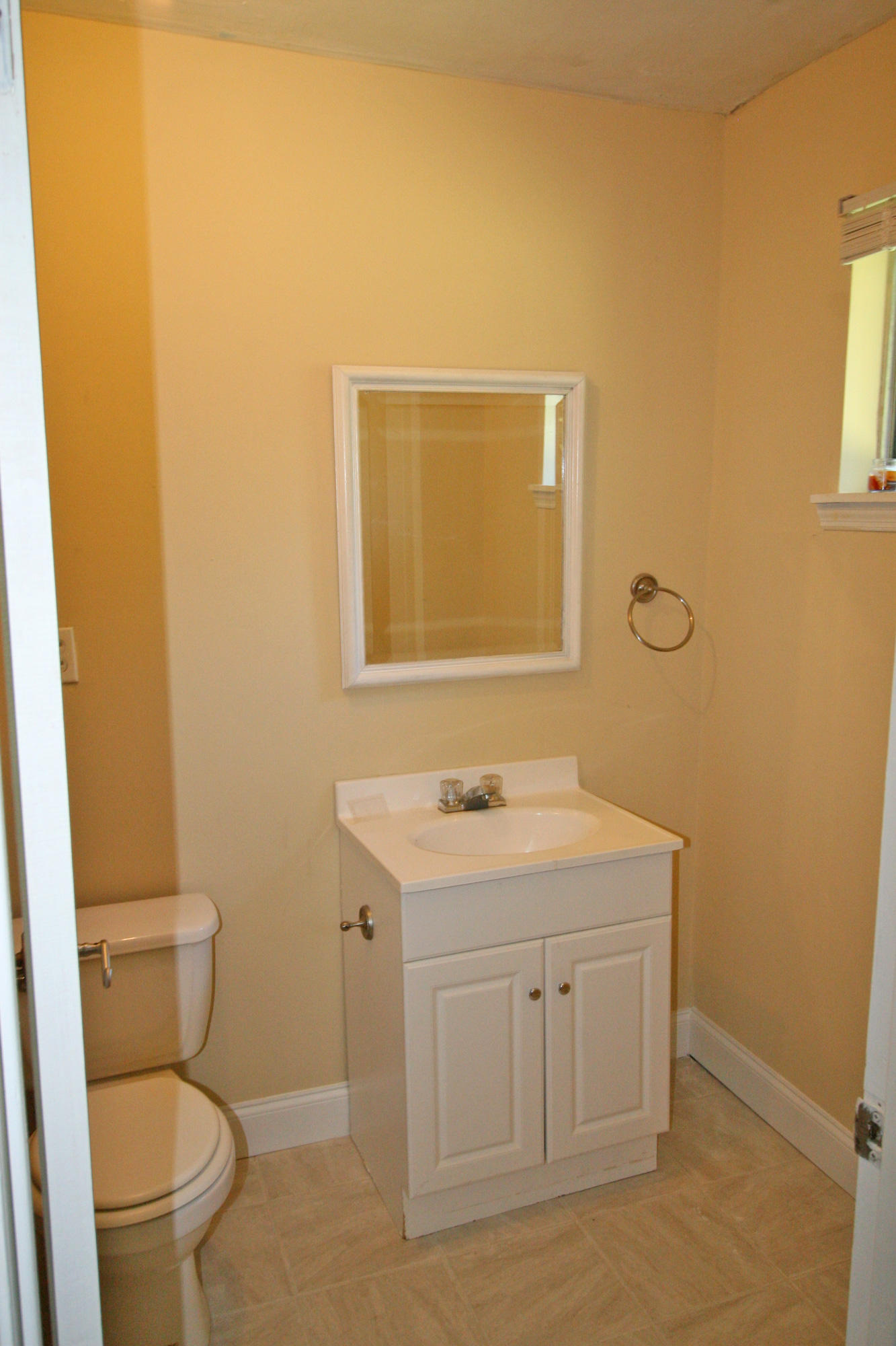 41 Patsy Lane Rossville, GA 30741 - Photo 10 of 17 half-bath