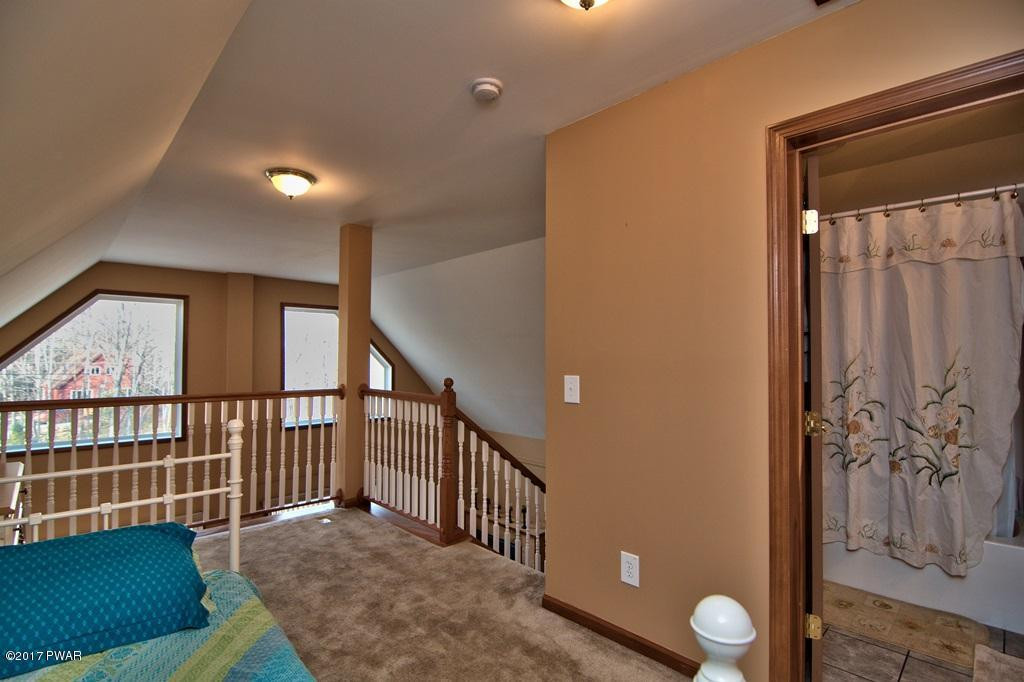 2712 Boulder Road Lake Ariel, PA 18436 - Photo 26 of 69