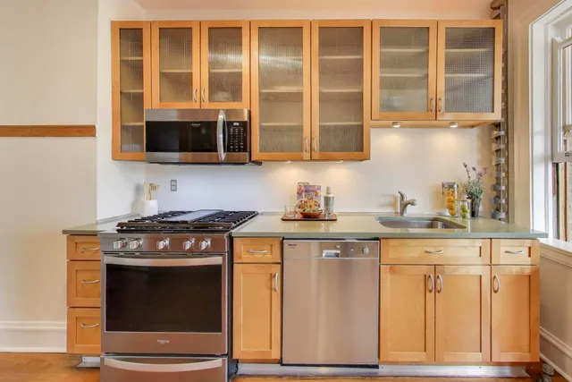 $525,000 | 319 Kedzie Street, Unit 3E, Evanston, IL 60202