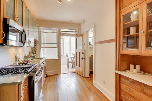 $525,000 | 319 Kedzie Street, Unit 3E, Evanston, IL 60202