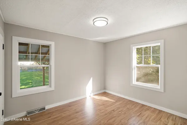 $350,000 | 406 East Larch Avenue, Osburn, ID 83849