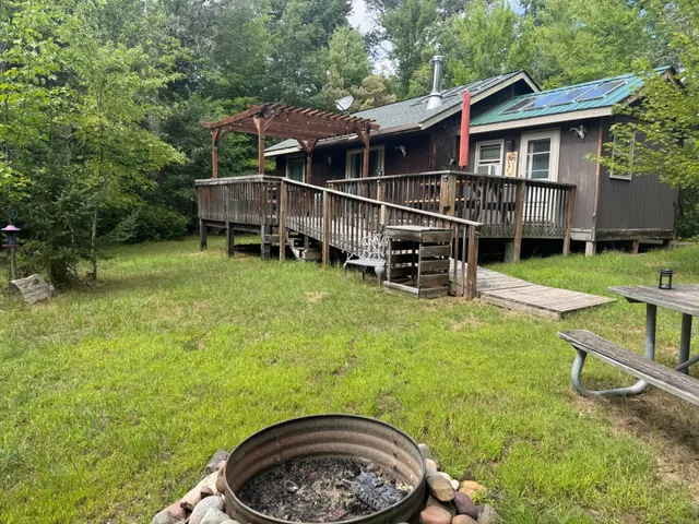 $395,000 | 29031 French Road, Oakland, WI 54830