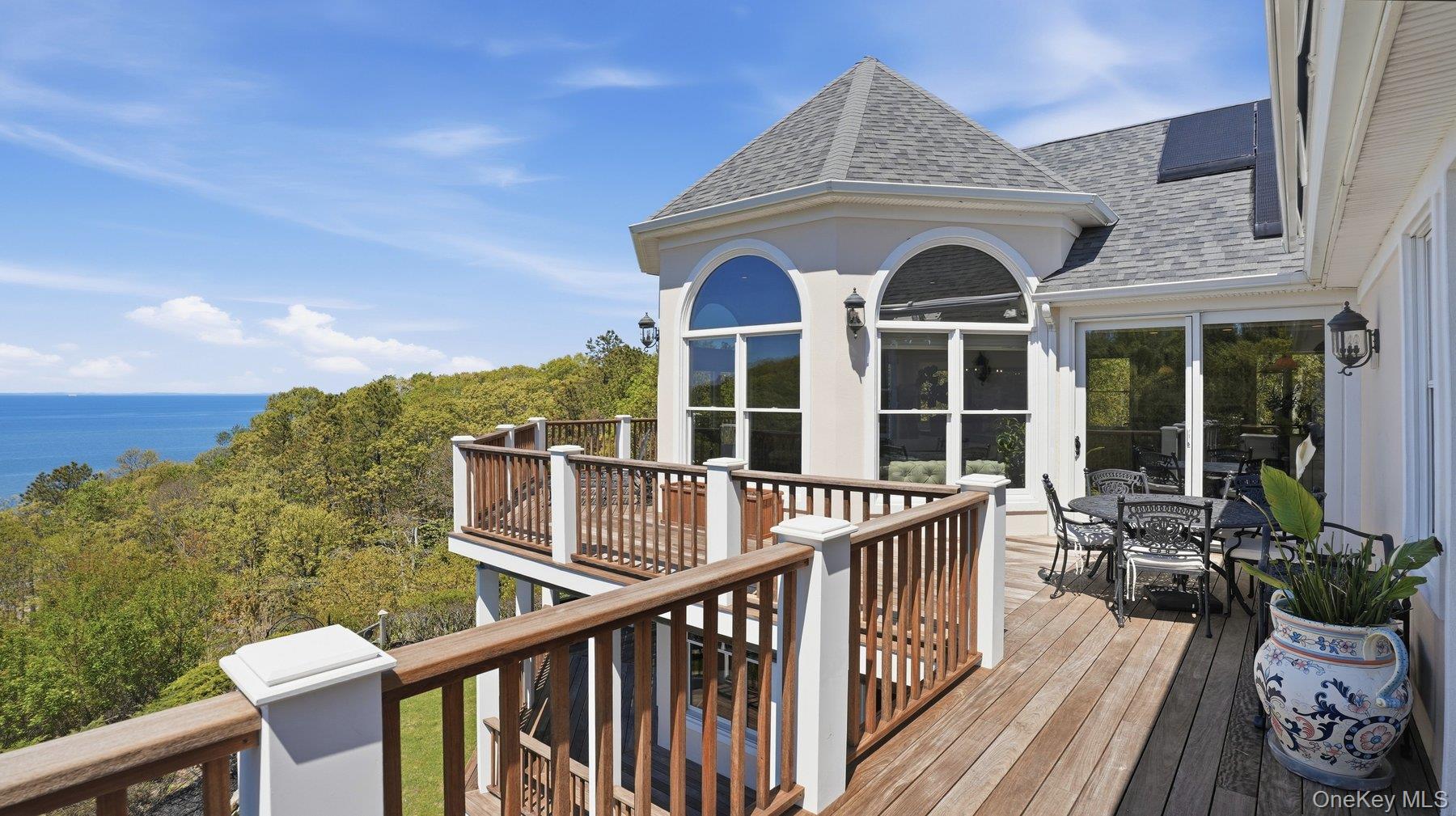 3172 Sound Avenue Baiting Hollow, NY 11901 - Photo 16 of 50