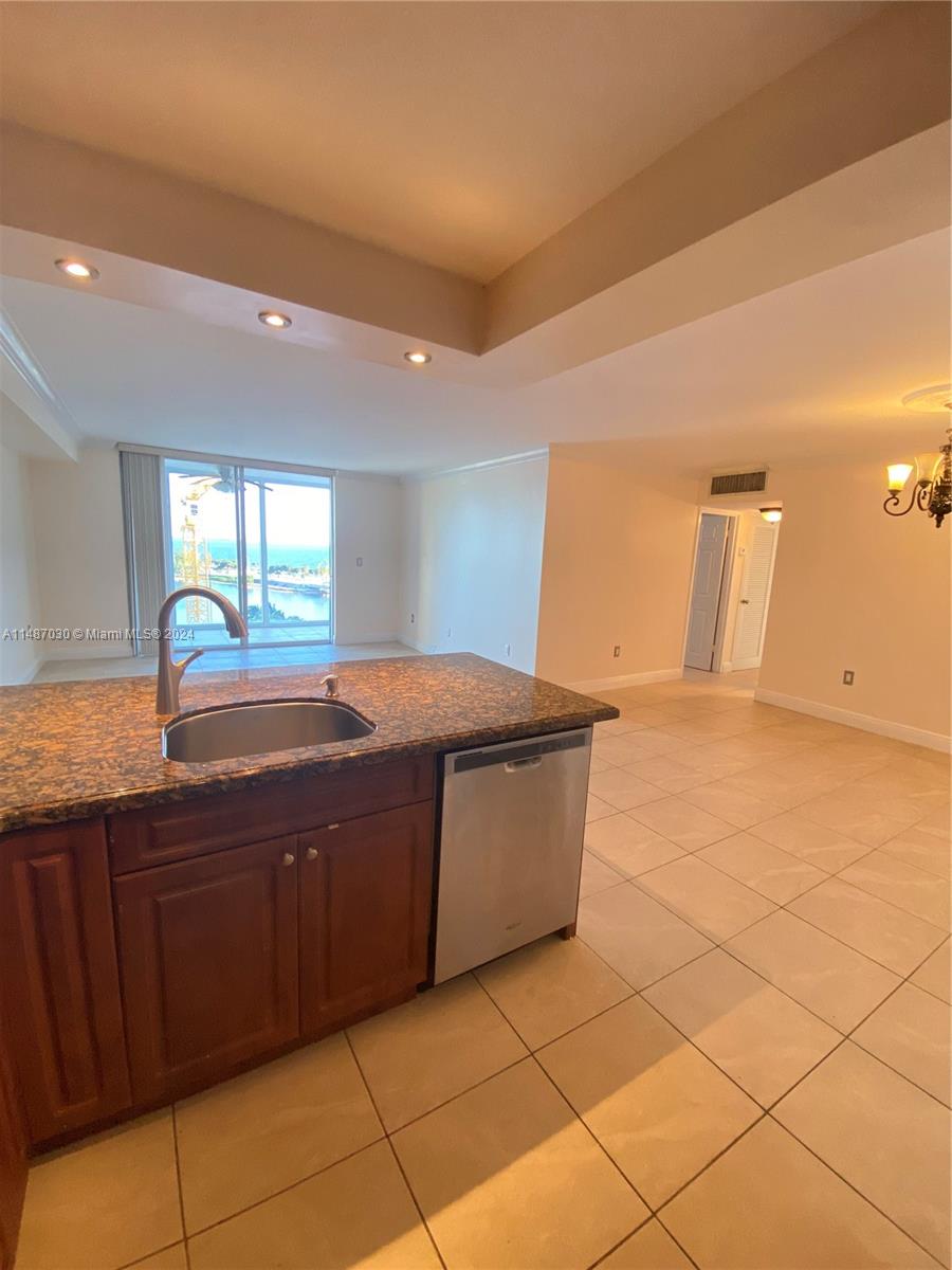 145 Southeast 25th Road, Unit 1002 Miami, FL 33129 - Photo 6 of 33 Gallery Image 6