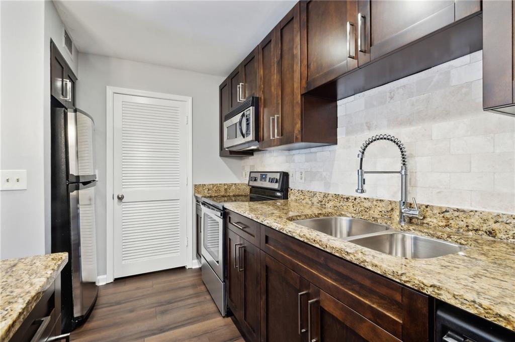 2657 Lenox Road Northeast, Unit 1342 Atlanta, GA 30324 - Photo 15 of 29