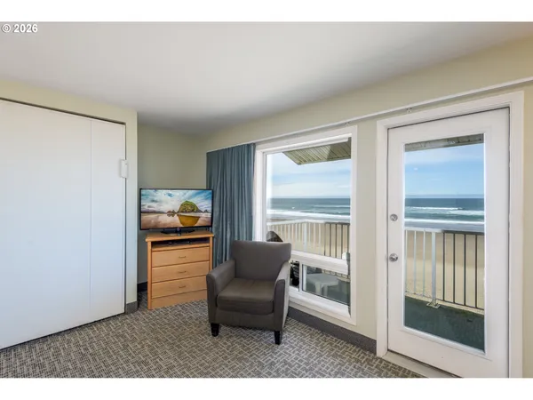 $209,000 | 171 Southwest Sw Highway, Unit 312, Lincoln City, OR 97367