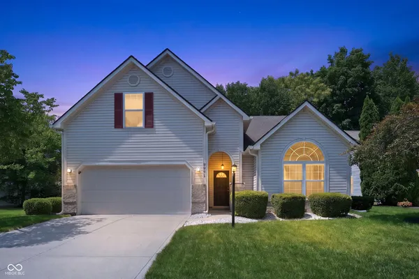 $420,000 | 5876 Lost Oaks Drive, Carmel, IN 46033
