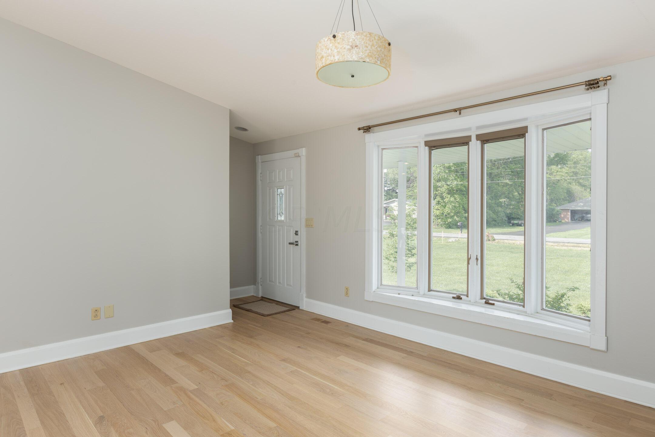 4002 Harlem Road New Albany, OH 43054 - Photo 7 of 52 4002 Harlem Road (15 of 47)