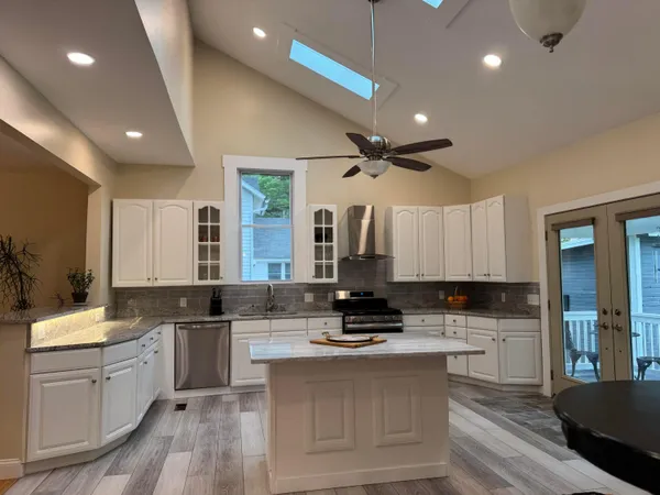 $648,000 | 232 South Pearl Street, Granville, OH 43023