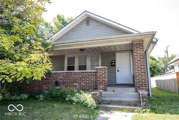 $1,299 | 1529 East Ohio Street, Indianapolis, IN 46201