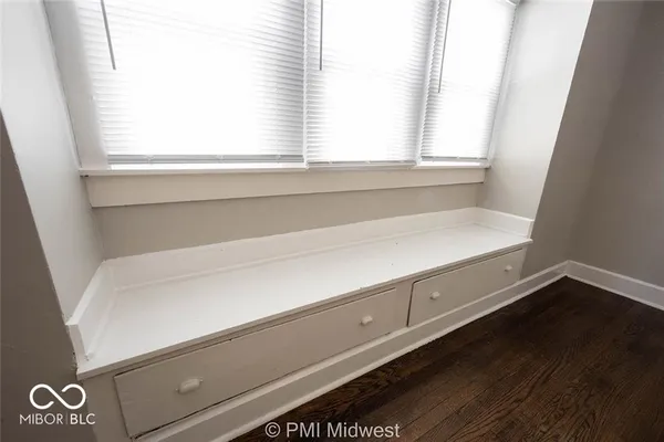 $1,299 | 1529 East Ohio Street, Indianapolis, IN 46201