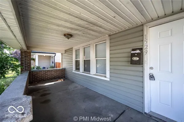 $1,299 | 1529 East Ohio Street, Indianapolis, IN 46201