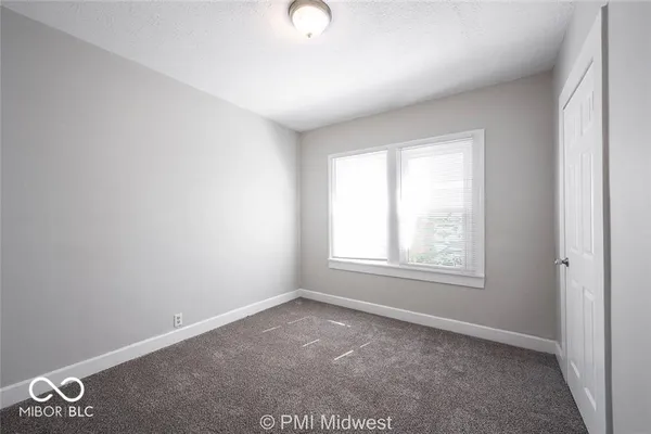 $1,299 | 1529 East Ohio Street, Indianapolis, IN 46201