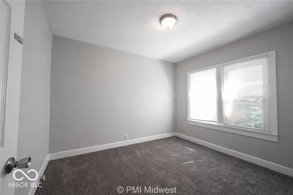 $1,299 | 1529 East Ohio Street, Indianapolis, IN 46201