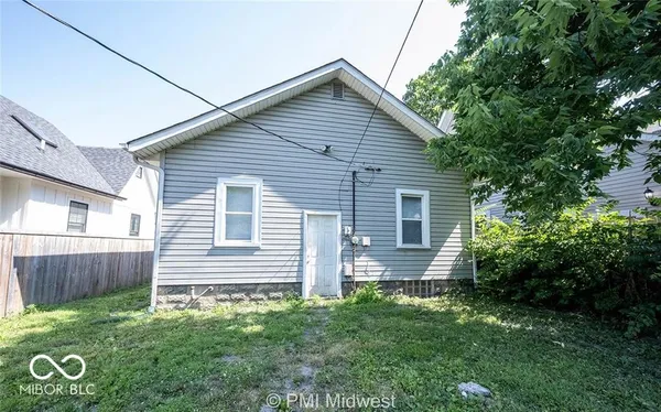 $1,299 | 1529 East Ohio Street, Indianapolis, IN 46201