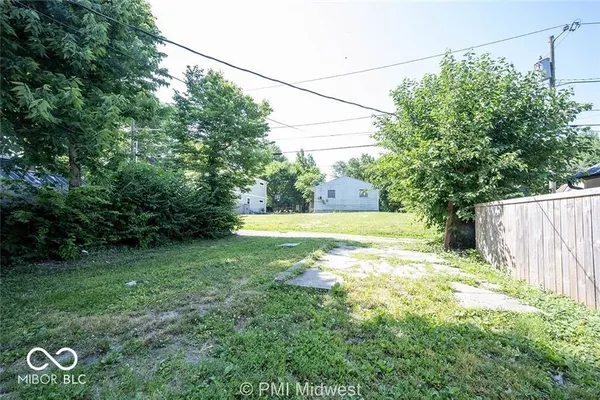 $1,299 | 1529 East Ohio Street, Indianapolis, IN 46201