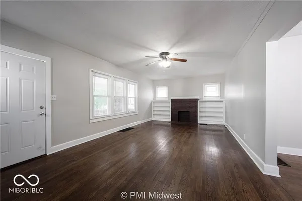 $1,299 | 1529 East Ohio Street, Indianapolis, IN 46201