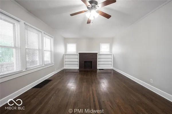 $1,299 | 1529 East Ohio Street, Indianapolis, IN 46201