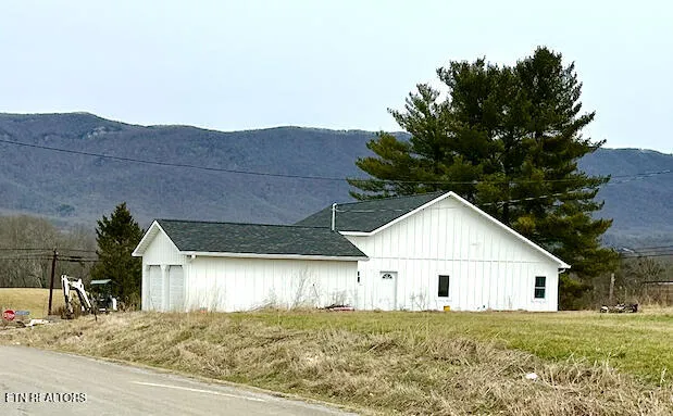 $299,500 | 137 Sadie Lane, Ewing, VA 24248