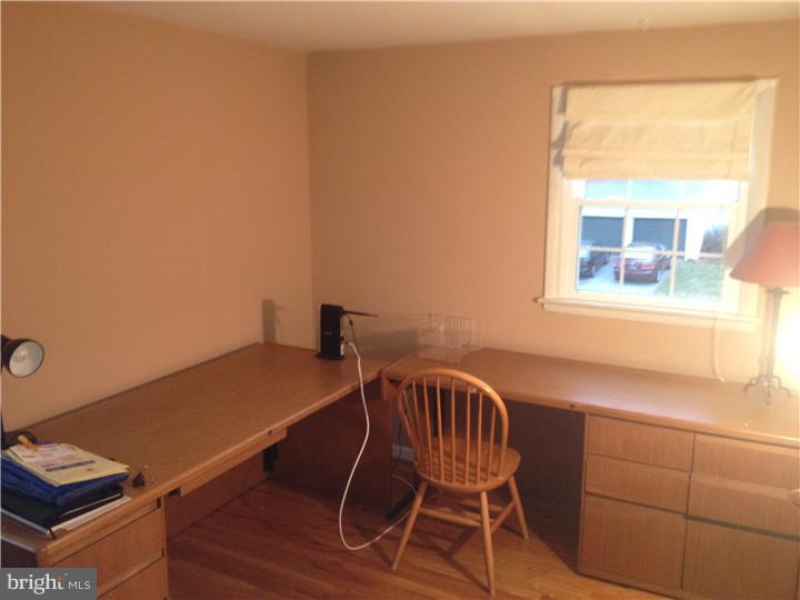 225 South Dillwyn Road Newark, DE 19711 - Photo 11 of 16 Bedroom 3