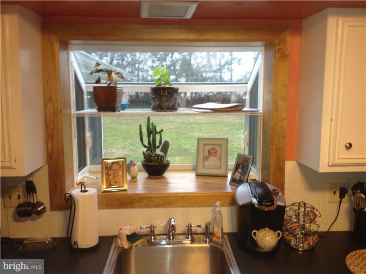 225 South Dillwyn Road Newark, DE 19711 - Photo 16 of 16 Kitchen