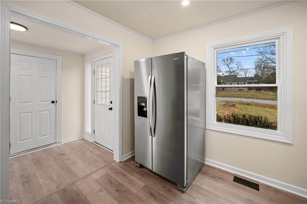 1422 Valley Ridge Drive High Point, NC 27260 - Photo 13 of 23 Gallery Image 13