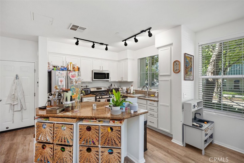 29 Quartz Lane Ladera Ranch, CA 92694 - Photo 8 of 34