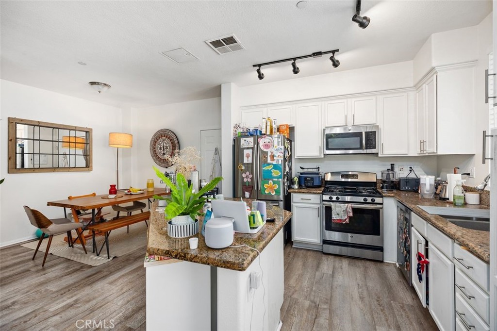 29 Quartz Lane Ladera Ranch, CA 92694 - Photo 9 of 34