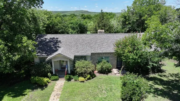 $285,000 | 248 South Jacobs Street, Albany, TX 76430