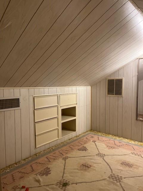 248 South Jacobs Street Albany, TX 76430 - Photo 12 of 17 Loft room 2 with built in storage.