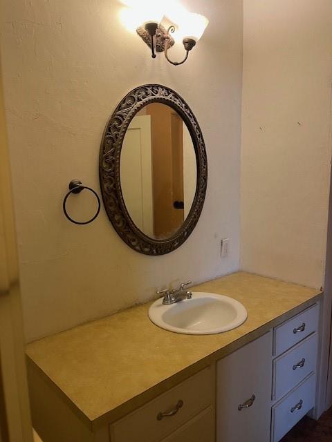248 South Jacobs Street Albany, TX 76430 - Photo 9 of 17 Bathroom featuring vanity