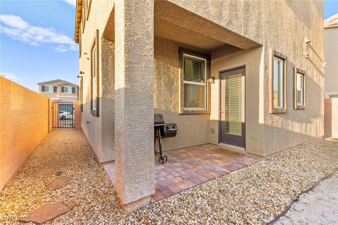 4057 Pioneer Ridge Las Vegas, NV 89115 - Photo 5 of 42 Gallery Image 5