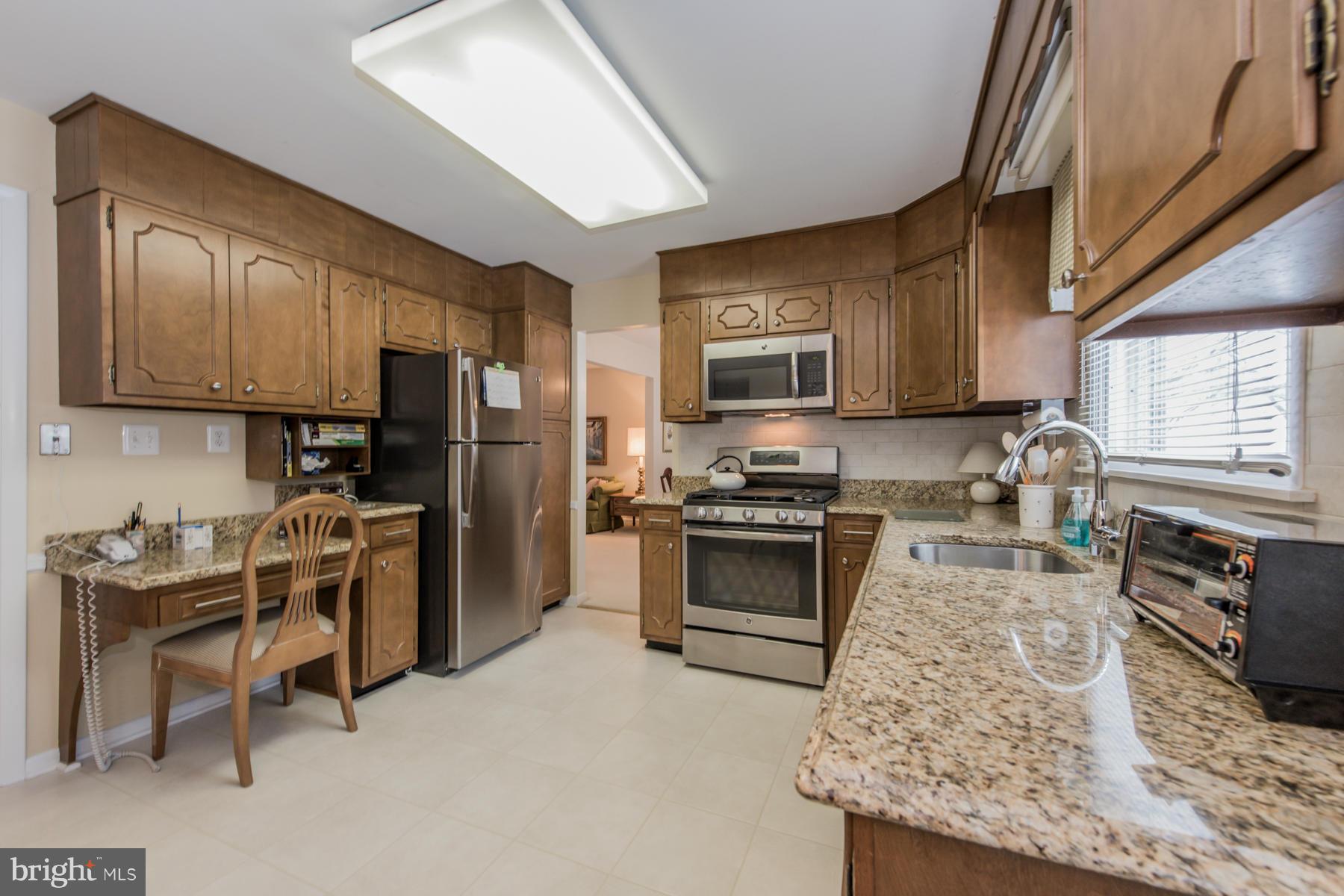 3105 Hearthstone Road Ellicott City, MD 21042 - Photo 13 of 25 Kitchen