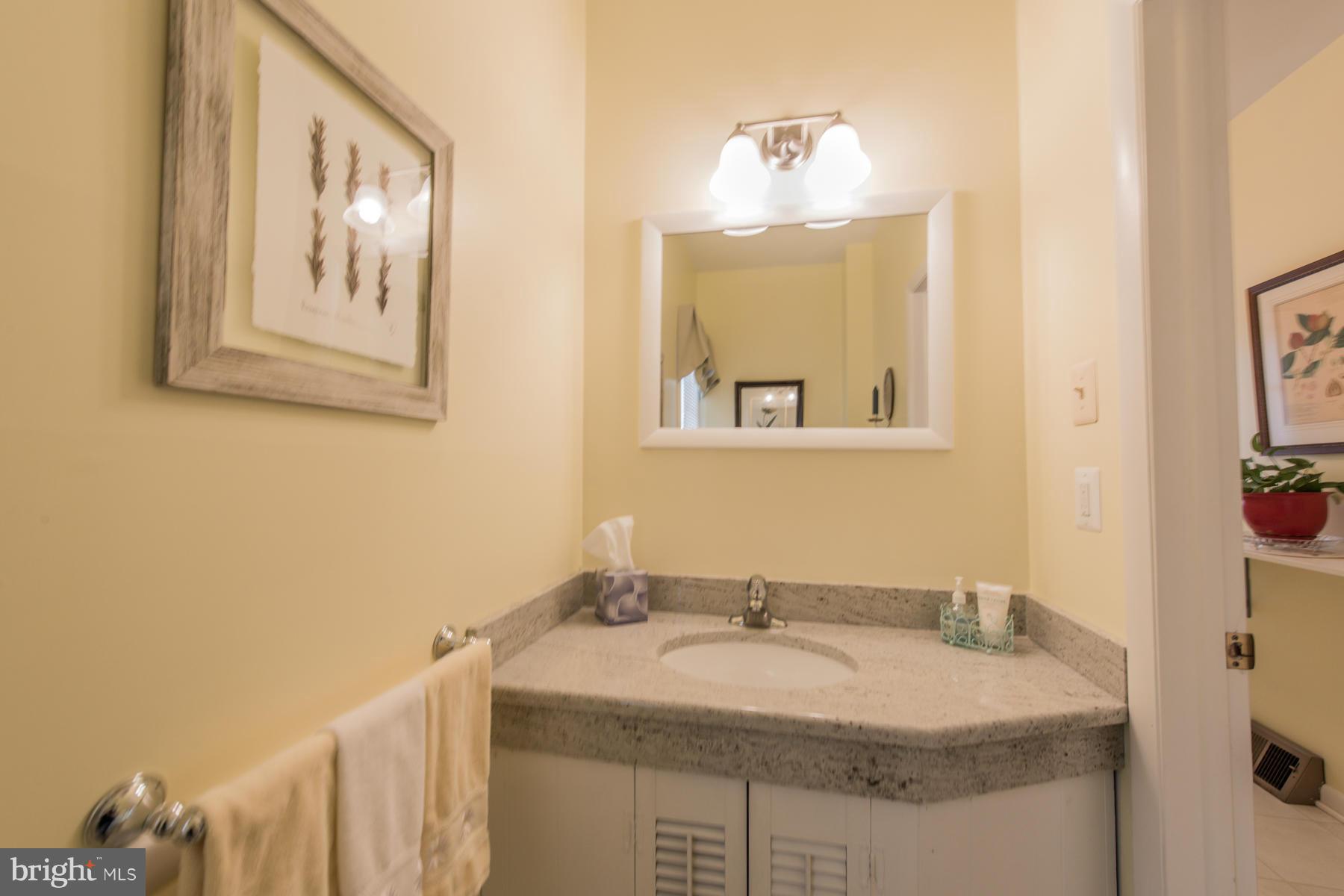 3105 Hearthstone Road Ellicott City, MD 21042 - Photo 16 of 25 Powder Room