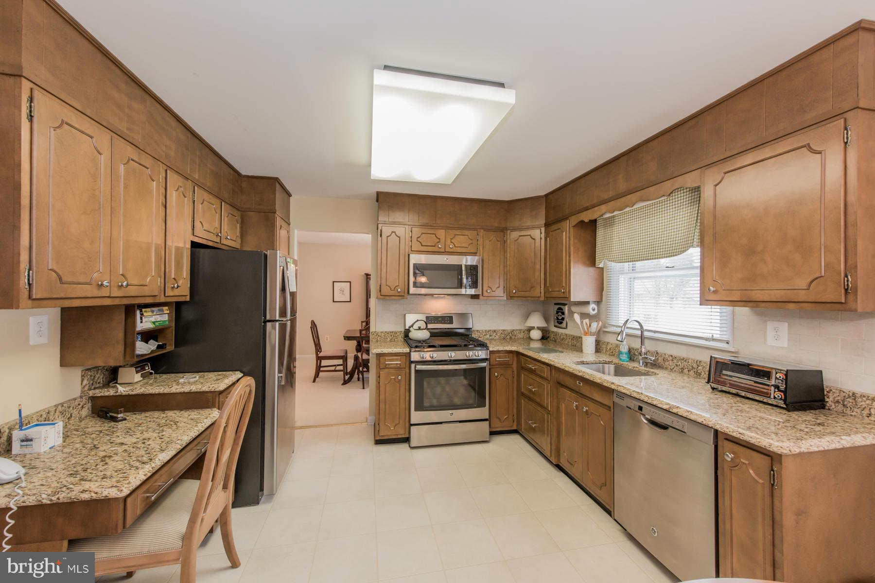 3105 Hearthstone Road Ellicott City, MD 21042 - Photo 4 of 25 Kitchen