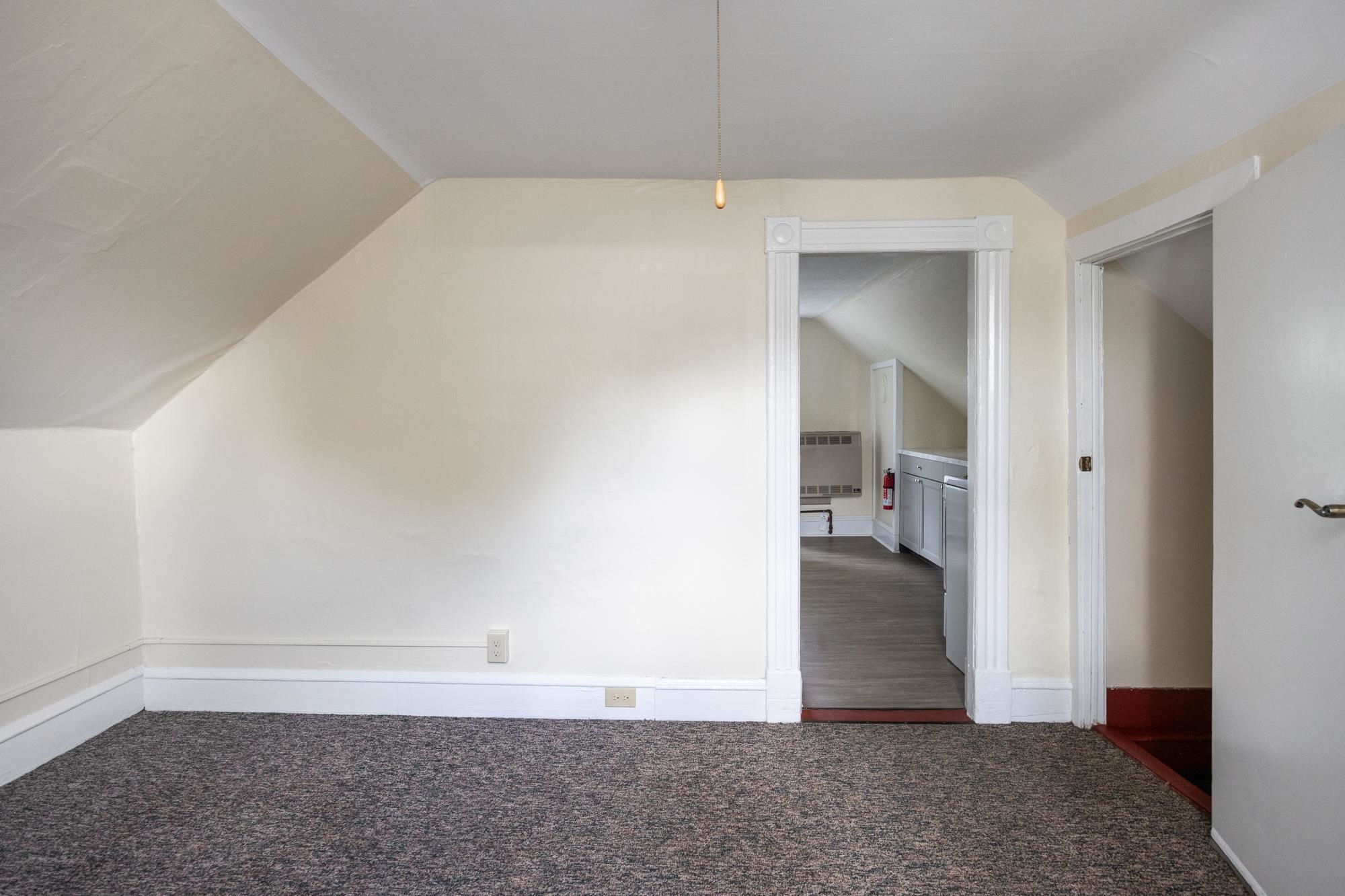 76 Ward Street Burlington, VT 05401 - Photo 11 of 34