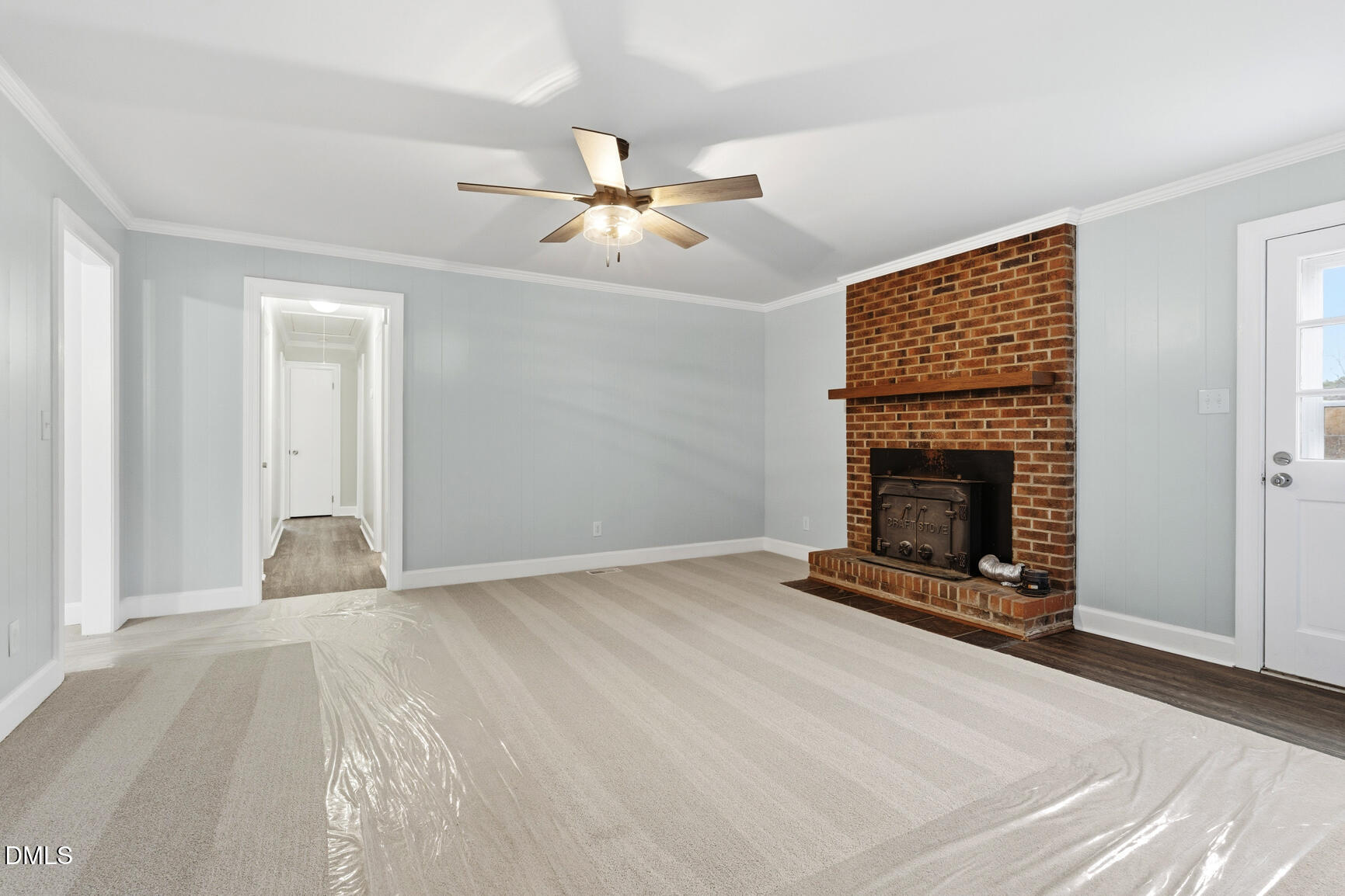 4712 Crest Road Wilson, NC 27893 - Photo 15 of 31 a view of empty room with fireplace