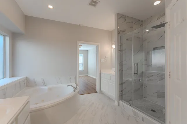 $4,650 | 63 West Artist Grove Place, The Woodlands, TX 77382